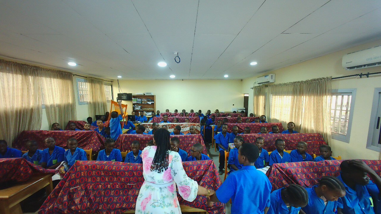 Image captured on 12:04 PM