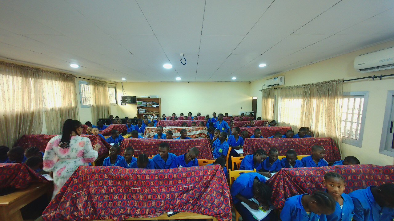 Image captured on 12:04 PM