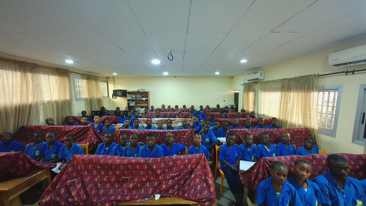 Image captured on 12:06 PM